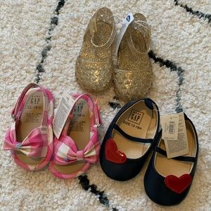 NWT 3 Pairs Shoes 12-18M Gap & Old Navy